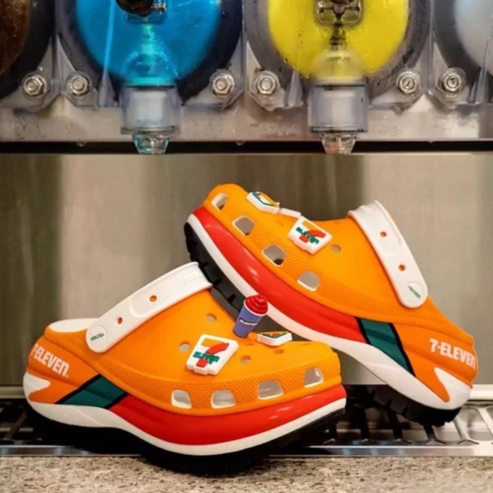 7-ELEVEN X CROCS US MEGA CRUSH US 8M/10W